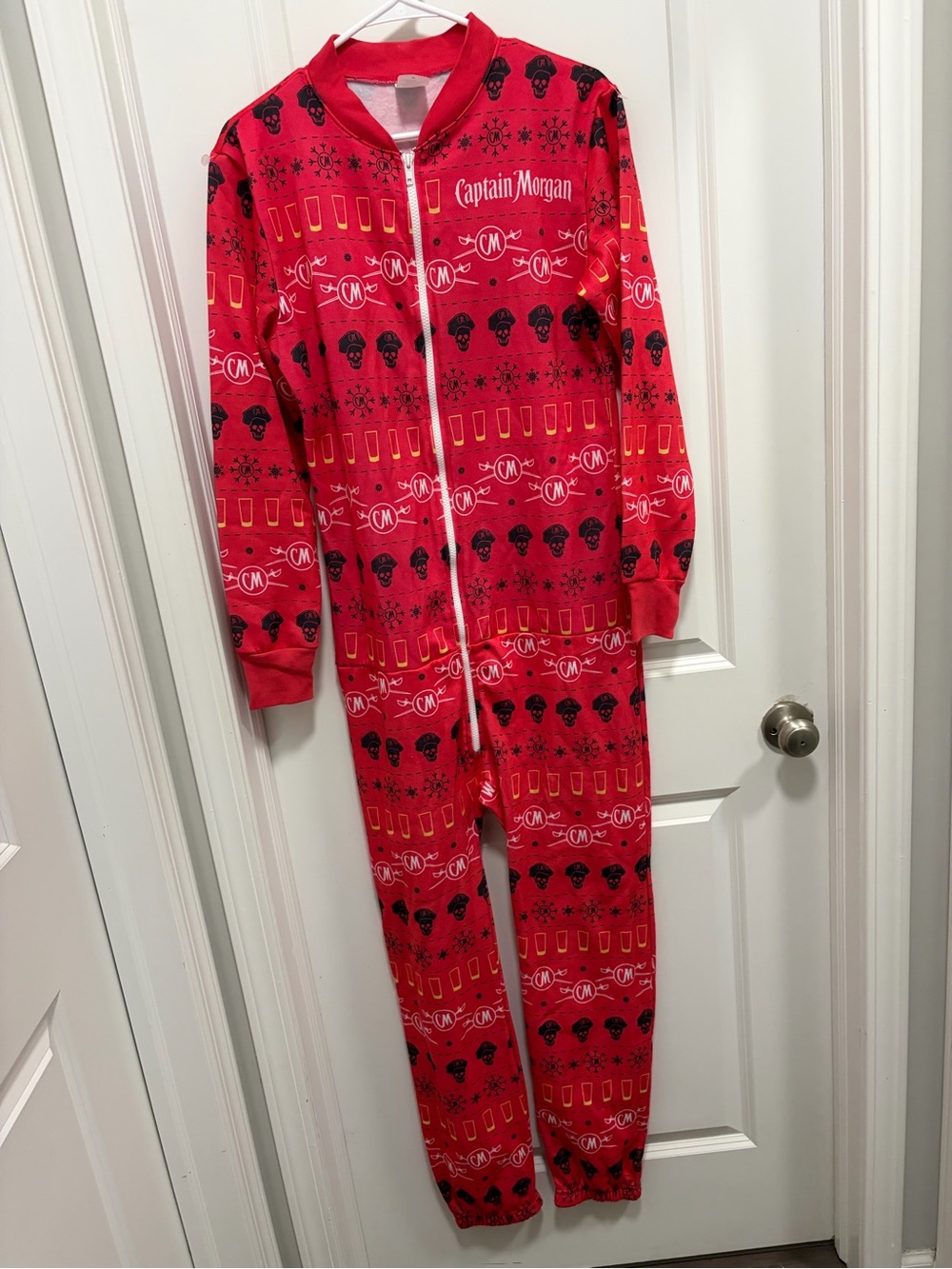 Captain Morgan Spiced Rum Holiday Onesie Pjs Footless Men’s Medium